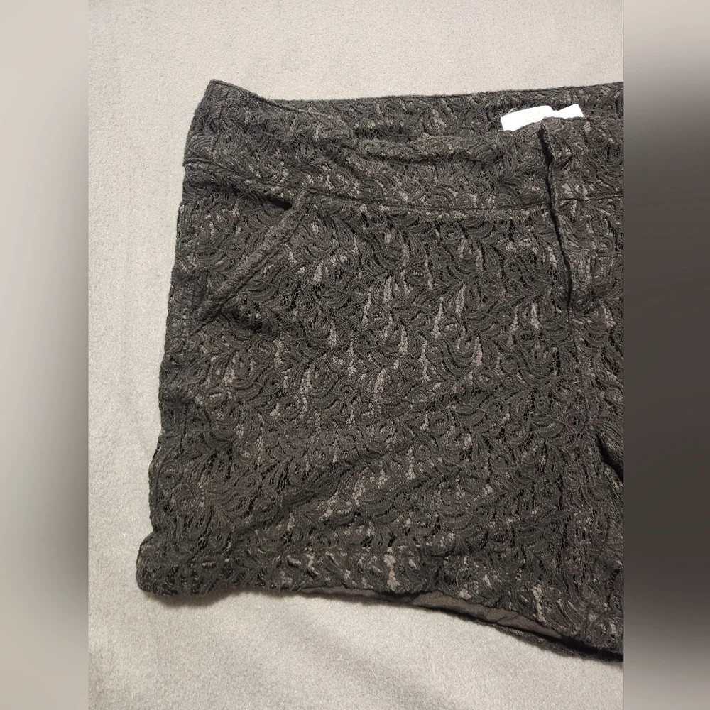 One 5 One Size 20W Black Lace Shorts